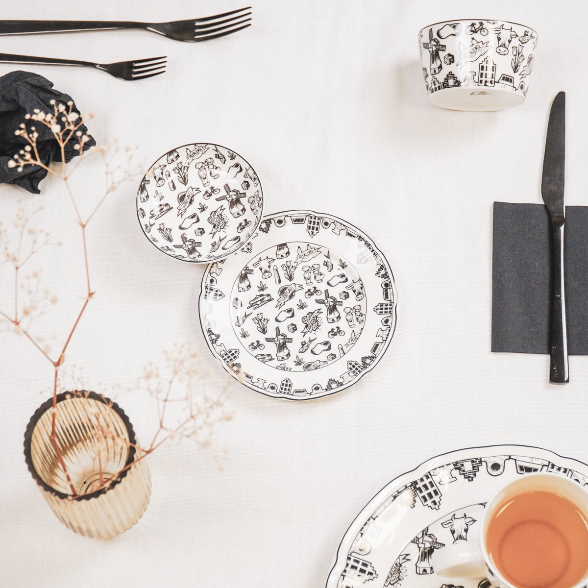 Bord - Dutch Black - Newbone China - 10x15x1,5cm